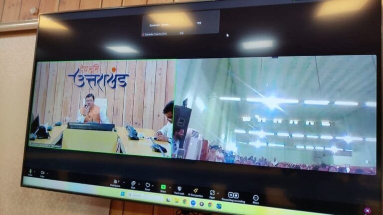 सीएम धामी