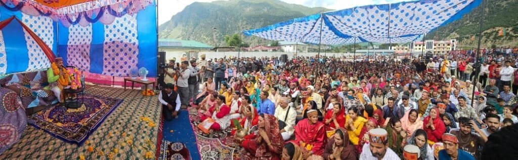 डबल इंजन सरकार करेगी जम्मू कश्मीर का कायाकल्प: महाराज