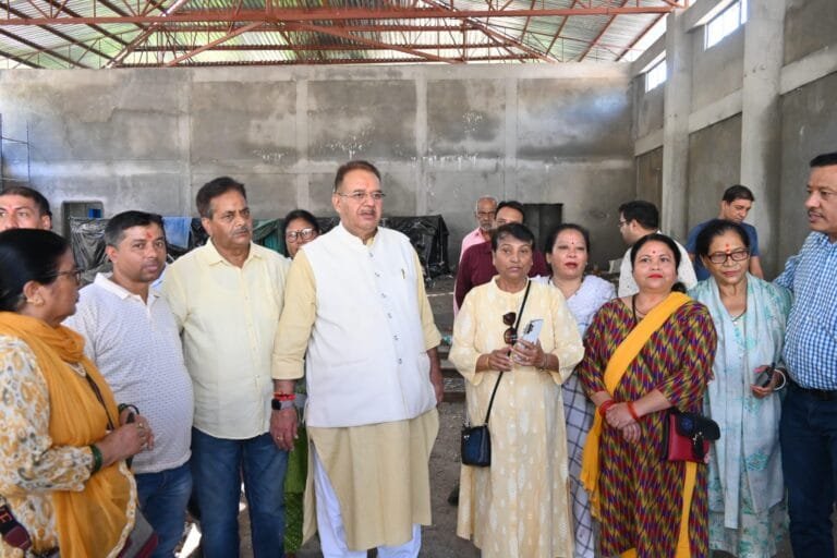 गढ़ी कैंट में प्रदेश के सबसे बड़े सामुदायिक भवन का 15 जनवरी को किया जाएगा लोकार्पण गढ़ी कैंट में प्रदेश के सबसे बड़े सामुदायिक भवन का 15 जनवरी को किया जाएगा लोकार्पण