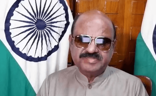 पश्चिम बंगाल के राज्यपाल सीवी आनंद की बोस ने बड़ी घोषणा, मुख्यमंत्री के साथ कोई सार्वजनिक मंच साझा नहीं करूंगा पश्चिम बंगाल के राज्यपाल सीवी आनंद की बोस ने बड़ी घोषणा, मुख्यमंत्री के साथ कोई सार्वजनिक मंच साझा नहीं करूंगा