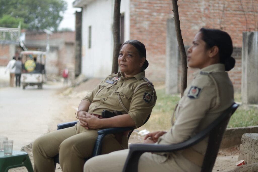 फिल्म संतोष की अभिनेत्री सुनीता राजवार ने ऑस्कर के लिए यूके की आधिकारिक प्रविष्टि के रूप में चुने जाने पर कहा: यह मेरे लिए ब्रह्मांड की ओर से एक उपहार है