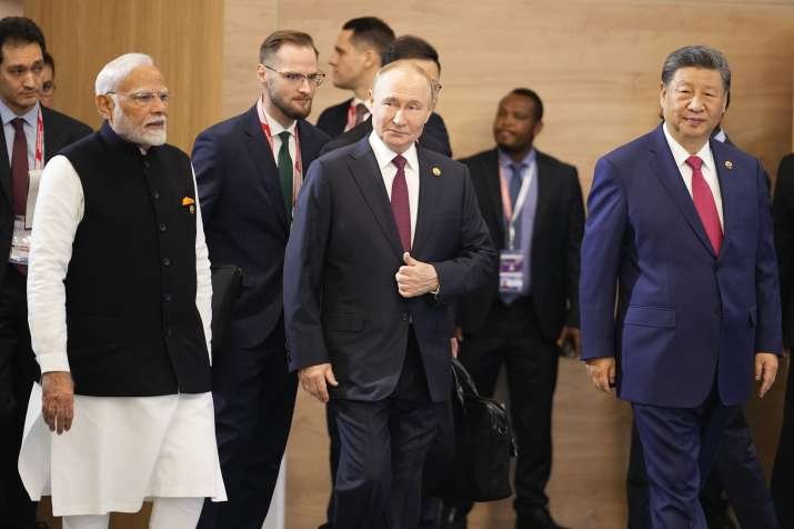कज़ान में भारत की बड़ी कूटनीतिक जीत: पीएम मोदी, शी ने संबंधों को सुधारने के प्रयासों का संकेत दिया | आगे क्या होगा? कज़ान में भारत की बड़ी कूटनीतिक जीत: पीएम मोदी, शी ने संबंधों को सुधारने के प्रयासों का संकेत दिया | आगे क्या होगा?