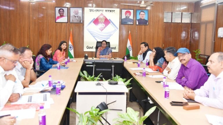 सभी हाई एल्टीट्यूड वाले धामों व पर्यटन स्थलों में पर्याप्त संख्या में ऑक्सीजन कंसंट्रेटर रखने के मुख्य सचिव ने दिए निर्देश सभी हाई एल्टीट्यूड वाले धामों व पर्यटन स्थलों में पर्याप्त संख्या में ऑक्सीजन कंसंट्रेटर रखने के मुख्य सचिव ने दिए निर्देश