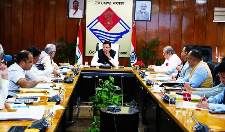 सर्वाेच्च न्यायालय और उच्च न्यायालय में राज्य से जुड़े विभिन्न विषयों में ठोस पैरवी की जाएः सीएम सर्वाेच्च न्यायालय और उच्च न्यायालय में राज्य से जुड़े विभिन्न विषयों में ठोस पैरवी की जाएः सीएम