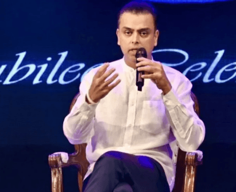 शिवसेना ने जारी की 20 प्रत्याशियों की दूसरी सूची, आदित्य ठाकरे के खिलाफ चुनाव लड़ेंगे मिलिंद देवड़ा शिवसेना ने जारी की 20 प्रत्याशियों की दूसरी सूची, आदित्य ठाकरे के खिलाफ चुनाव लड़ेंगे मिलिंद देवड़ा