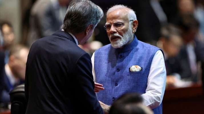 पीएम मोदी ने आसियान शिखर सम्मेलन से इतर ब्लिंकन से मुलाकात की, तूफान मिल्टन, टाइफून यागी में जानमाल के नुकसान पर शोक व्यक्त किया पीएम मोदी ने आसियान शिखर सम्मेलन से इतर ब्लिंकन से मुलाकात की, तूफान मिल्टन, टाइफून यागी में जानमाल के नुकसान पर शोक व्यक्त किया