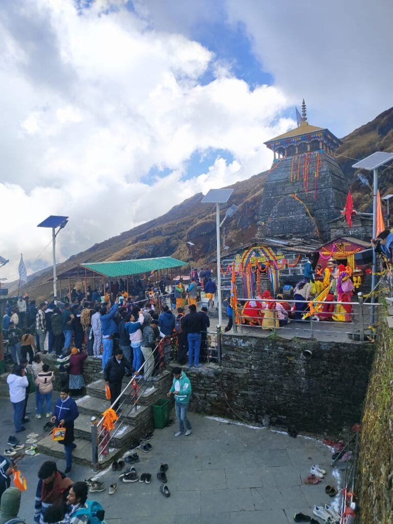 तृतीय केदार तुंगनाथ के कपाट शीतकाल के लिए बंद हुए तृतीय केदार तुंगनाथ के कपाट शीतकाल के लिए बंद हुए