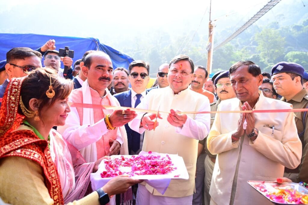 सीएम धामी ने किया जौलजीबी मेले का शुभारंभ सीएम धामी ने किया जौलजीबी मेले का शुभारंभ