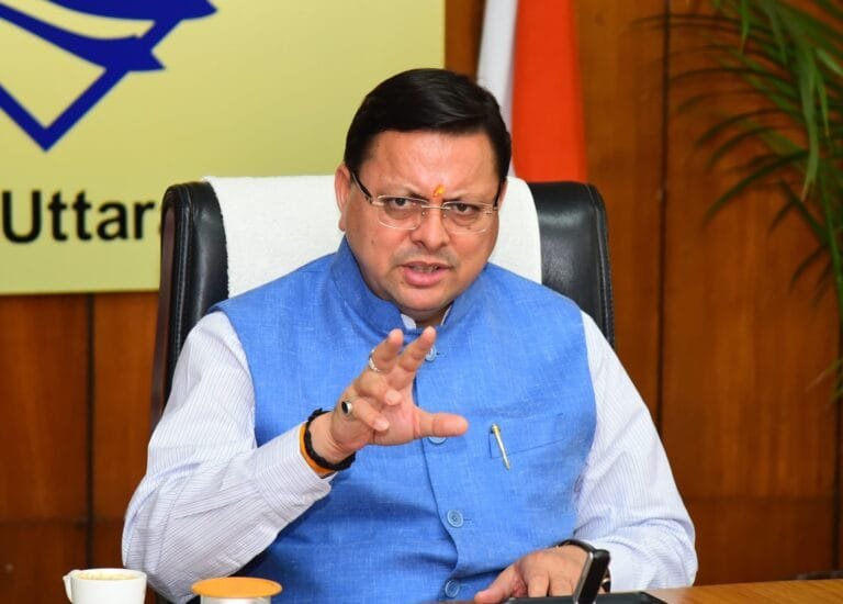 सड़क दुर्घटना सुरक्षा नियमावली बनाने के लिए सीएम ने दिए विशेषज्ञों की समिति गठित करने के निर्देश सड़क दुर्घटना सुरक्षा नियमावली बनाने के लिए सीएम ने दिए विशेषज्ञों की समिति गठित करने के निर्देश
