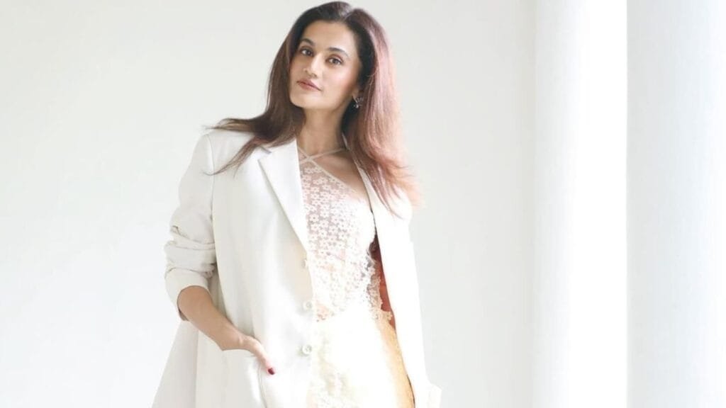 तापसी पन्नू ने खुलासा किया कि उन्हें डंकी के लिए ज्यादा भुगतान नहीं मिला, बड़े फिल्मी हीरो ज्यादातर ‘किसी ऐसे व्यक्ति को कास्ट करते हैं जो उन पर भारी न पड़े’ | बॉलीवुड