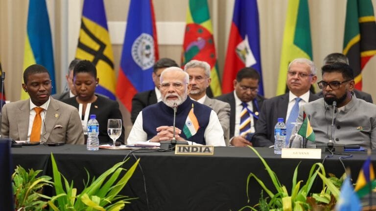 कैरिकॉम शिखर सम्मेलन में भारत-कैरेबियाई संबंधों को बढ़ावा देने के लिए पीएम मोदी द्वारा प्रस्तावित सात ‘प्रमुख स्तंभ’ क्या हैं? यहां जांचें कैरिकॉम शिखर सम्मेलन में भारत-कैरेबियाई संबंधों को बढ़ावा देने के लिए पीएम मोदी द्वारा प्रस्तावित सात ‘प्रमुख स्तंभ’ क्या हैं? यहां जांचें