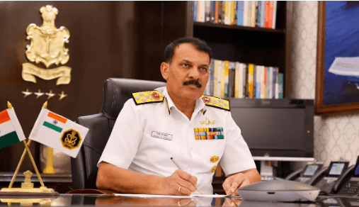 ‘महासागरों की निगरानी के लिए भारत के पास प्रभावी तंत्र’: नौसेना प्रमुख ‘महासागरों की निगरानी के लिए भारत के पास प्रभावी तंत्र’: नौसेना प्रमुख