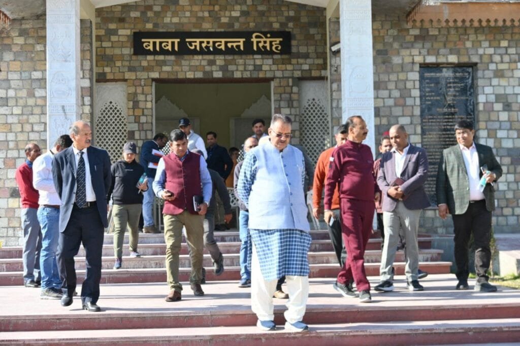 सैनिक कल्याण मंत्री ने किया निर्माणाधीन सैन्यधाम का निरीक्षण सैनिक कल्याण मंत्री ने किया निर्माणाधीन सैन्यधाम का निरीक्षण
