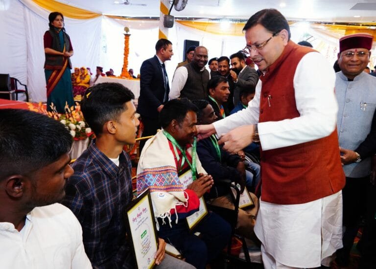राज्य सरकार प्रदेश में दिव्यांगजनों के लिए प्रत्येक स्तर पर सुविधाओं को बढ़ाने का कर रही है कार्य: CM राज्य सरकार प्रदेश में दिव्यांगजनों के लिए प्रत्येक स्तर पर सुविधाओं को बढ़ाने का कर रही है कार्य: CM