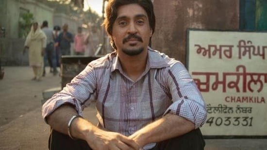 मनोरंजन समाचार लाइव टुडे 2 दिसंबर, 2024: फिल्मफेयर ओटीटी अवार्ड्स 2024 विजेताओं की पूरी सूची: चमकीला के लिए दिलजीत दोसांझ ने सर्वश्रेष्ठ अभिनेता का पुरस्कार जीता, करीना कपूर ने सर्वश्रेष्ठ अभिनेत्री का पुरस्कार जीता