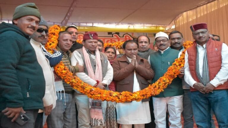 स्वास्थ्य मंत्री ने चमोली में किया 9.57 करोड़ की योजनाओं का लोकार्पण स्वास्थ्य मंत्री ने चमोली में किया 9.57 करोड़ की योजनाओं का लोकार्पण