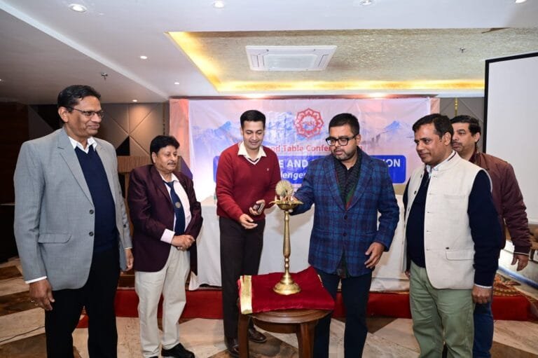 साइबर क्राइम और मिस इनफॉर्मेशन पर पीआरएसआई ने कॉन्फ्रेंस का आयोजन किया साइबर क्राइम और मिस इनफॉर्मेशन पर पीआरएसआई ने कॉन्फ्रेंस का आयोजन किया