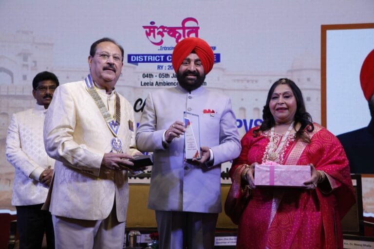 राज्यपाल ने नई दिल्ली में रोटरी डिस्ट्रिक्ट 3001 के वार्षिक सम्मेलन में प्रतिभाग किया राज्यपाल ने नई दिल्ली में रोटरी डिस्ट्रिक्ट 3001 के वार्षिक सम्मेलन में प्रतिभाग किया
