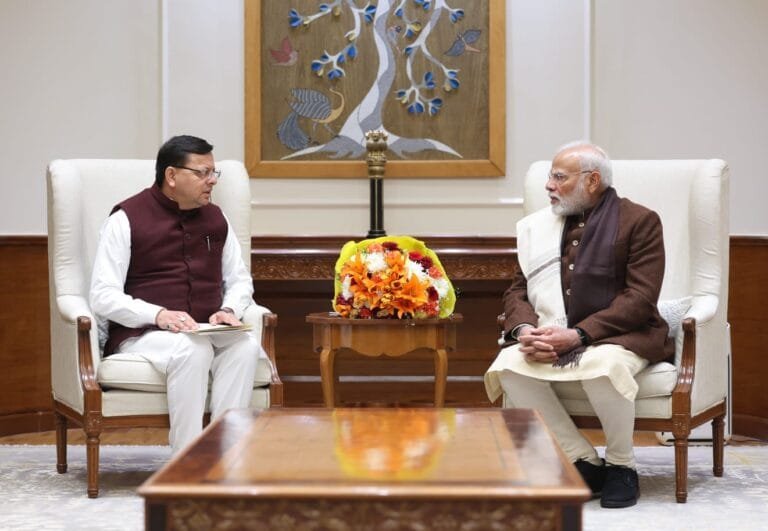 मुख्यमंत्री धामी ने पीएम मोदी से की मुलाकात, राज्य के विकास और शीतकालीन यात्रा पर हुई चर्चा मुख्यमंत्री धामी ने पीएम मोदी से की मुलाकात, राज्य के विकास और शीतकालीन यात्रा पर हुई चर्चा