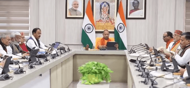 प्रयागराज में योगी कैबिनेट की बैठक, फिर 54 मंत्रियों के साथ सीएम त्रिवेणी में करेंगे स्नान प्रयागराज में योगी कैबिनेट की बैठक, फिर 54 मंत्रियों के साथ सीएम त्रिवेणी में करेंगे स्नान