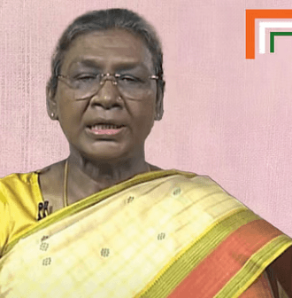 ‘संविधान हमारी सामूहिक अस्मिता का आधार’: राष्ट्रपति ‘संविधान हमारी सामूहिक अस्मिता का आधार’: राष्ट्रपति
