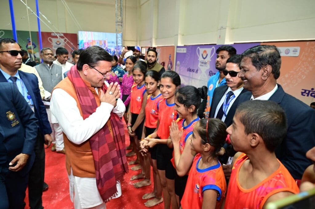 मुख्यमंत्री ने चकरपुर स्टेडियम में बॉक्सिंग छात्रावास बनाने की घोषणा की