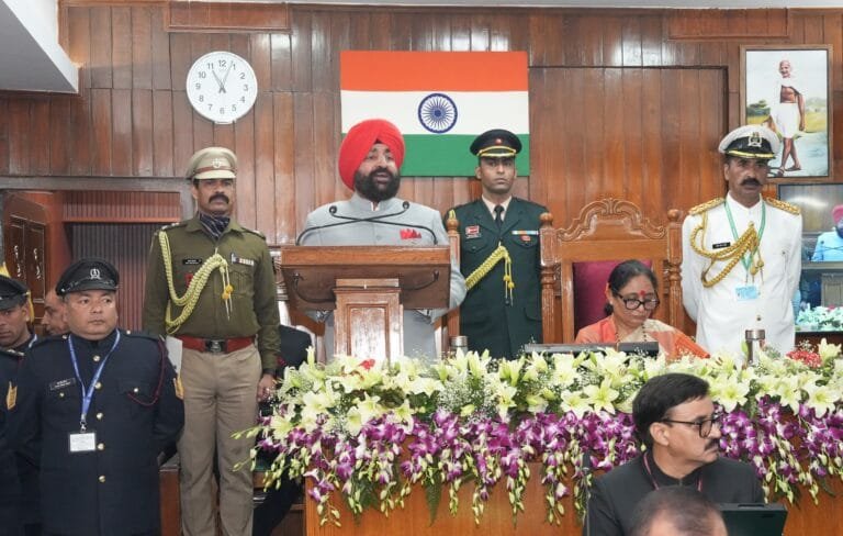 उत्तराखंड विधानसभा का बजट सत्र राज्यपाल के अभिभाषण के साथ हुआ शुरु उत्तराखंड विधानसभा का बजट सत्र राज्यपाल के अभिभाषण के साथ हुआ शुरु