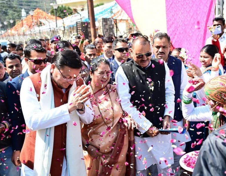 सीएम धामी ने दुगड्डा पार्क में तीन दिवसीय शहीद मेले का शुभारंभ किया सीएम धामी ने दुगड्डा पार्क में तीन दिवसीय शहीद मेले का शुभारंभ किया