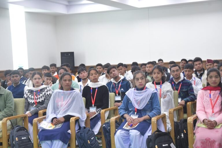 छात्र संसदः उत्तराखंड की लोककला, संस्कृति और परंपरागत कृषि पर छात्रों ने रखे विचार छात्र संसदः उत्तराखंड की लोककला, संस्कृति और परंपरागत कृषि पर छात्रों ने रखे विचार
