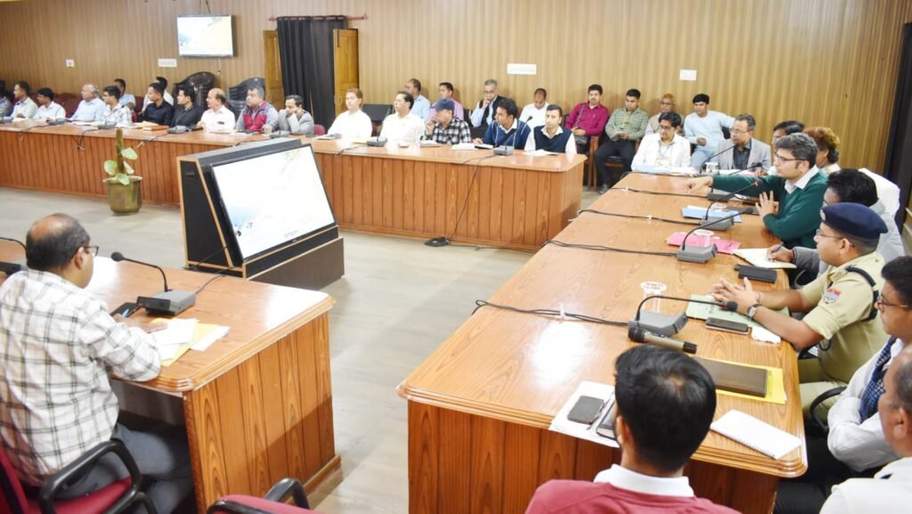 मुख्यमंत्री धामी के निर्देश पर ग्राउंड जीरो पर व्यवस्थाओं की जांच में जुटे अधिकारी मुख्यमंत्री धामी के निर्देश पर ग्राउंड जीरो पर व्यवस्थाओं की जांच में जुटे अधिकारी