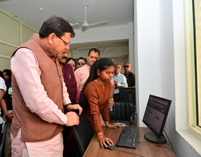 चार धाम यात्रा से पहले ग्राउंड जीरो पर पहुंचे मुख्यमंत्री धामी चार धाम यात्रा से पहले ग्राउंड जीरो पर पहुंचे मुख्यमंत्री धामी