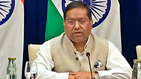 ‘अपने गिरेबां में झांके पाकिस्तान’, वक्फ कानून को लेकर टिप्पणी पर विदेश मंत्रालय ने दिया करारा जवाब ‘अपने गिरेबां में झांके पाकिस्तान’, वक्फ कानून को लेकर टिप्पणी पर विदेश मंत्रालय ने दिया करारा जवाब