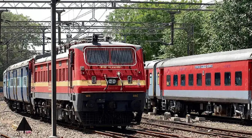 गर्मी के सीजन में यात्रियों को ट्रेनों में नहीं होगी पानी किल्लत गर्मी के सीजन में यात्रियों को ट्रेनों में नहीं होगी पानी किल्लत