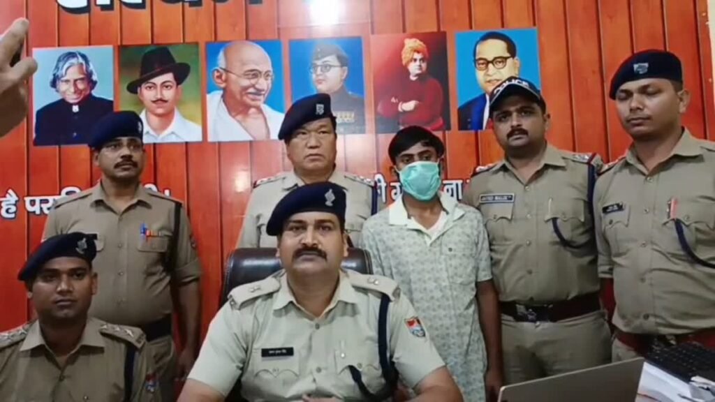 सिरफिरे युवक ने मामूली कहासुनी के बाद चाची को उतारा मौत के घाट सिरफिरे युवक ने मामूली कहासुनी के बाद चाची को उतारा मौत के घाट