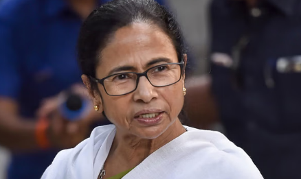 टीएमसी की अंदरूनी कलह खुलकर आई सामने, दो सांसदों में विवाद का वीडियो और व्हाट्सएप चैट वायरल टीएमसी की अंदरूनी कलह खुलकर आई सामने, दो सांसदों में विवाद का वीडियो और व्हाट्सएप चैट वायरल