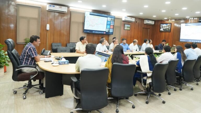 ईको टूरिज्म की गतिविधियों में सामुदायिक सहभागिता बढ़ाएं: CM ईको टूरिज्म की गतिविधियों में सामुदायिक सहभागिता बढ़ाएं: CM