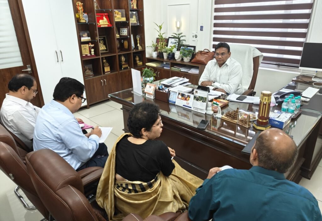 कोविड-19 की स्थिति पर स्वास्थ्य विभाग अलर्ट, स्वास्थ्य सचिव ने दिए सभी तैयारियां चाक-चौबंद रखने के निर्देश कोविड-19 की स्थिति पर स्वास्थ्य विभाग अलर्ट, स्वास्थ्य सचिव ने दिए सभी तैयारियां चाक-चौबंद रखने के निर्देश