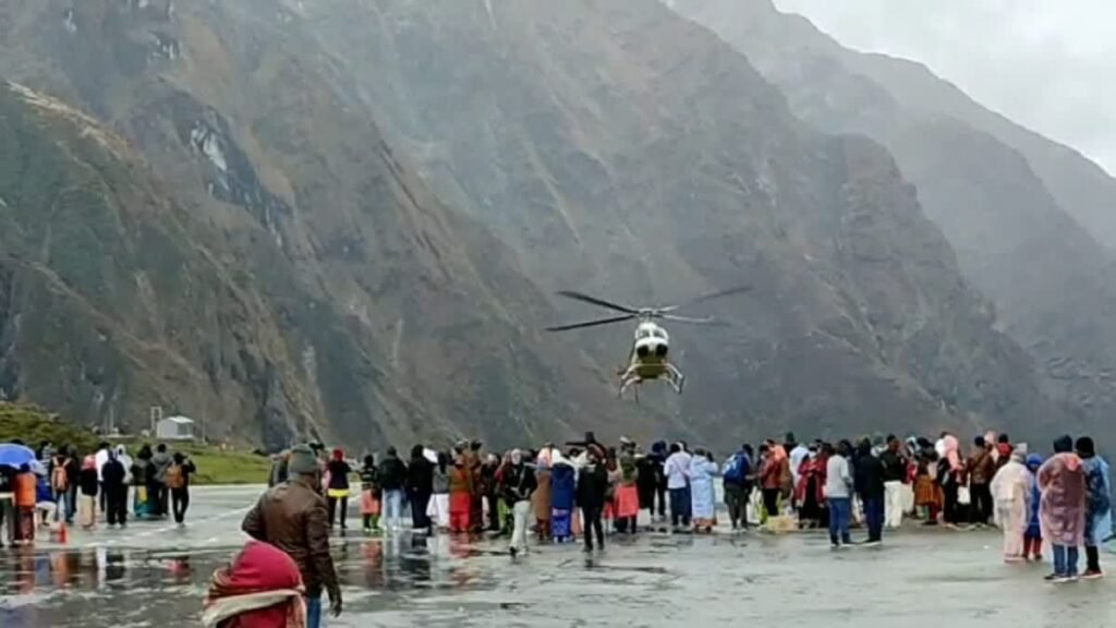 केदारनाथ हेली सेवा फिर बहाल केदारनाथ हेली सेवा फिर बहाल