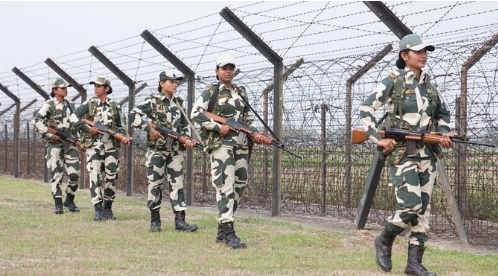 बीएसएफ को मिलेंगी 16 नई बटालियन और दो क्षेत्रीय मुख्यालय, पाकिस्तान और बांग्लादेश सीमा पर बढ़ेगी चौकसी बीएसएफ को मिलेंगी 16 नई बटालियन और दो क्षेत्रीय मुख्यालय, पाकिस्तान और बांग्लादेश सीमा पर बढ़ेगी चौकसी