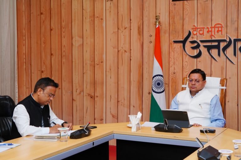 विकसित उत्तराखण्ड बनाने के लिए समाज के अन्तिम छोर के लोगों को मुख्यधारा से जोड़ने की दिशा में कार्य किये जाएंः सीएम विकसित उत्तराखण्ड बनाने के लिए समाज के अन्तिम छोर के लोगों को मुख्यधारा से जोड़ने की दिशा में कार्य किये जाएंः सीएम